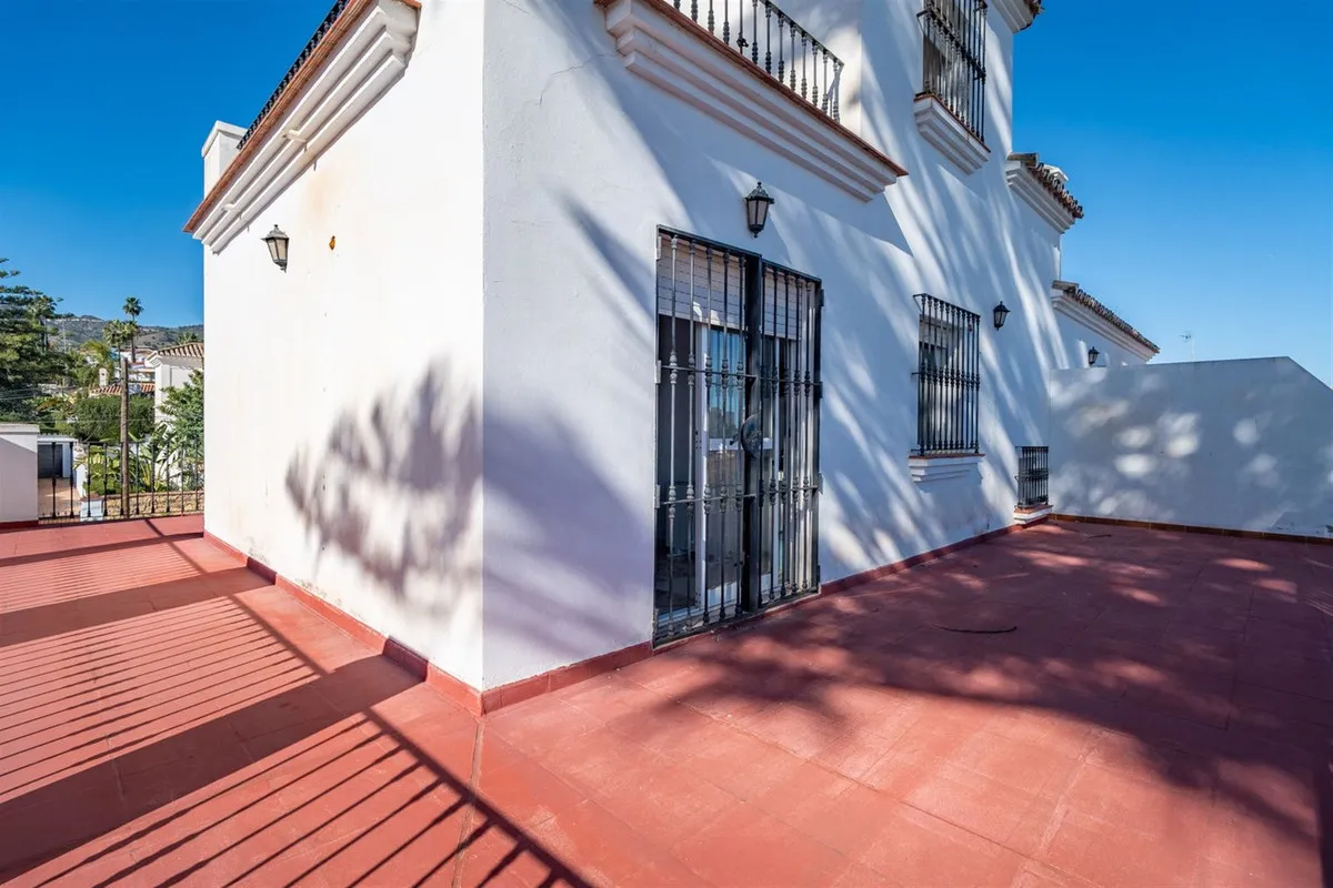 ed82c8a0-a747-4d5e-ae62-d906b6799f93