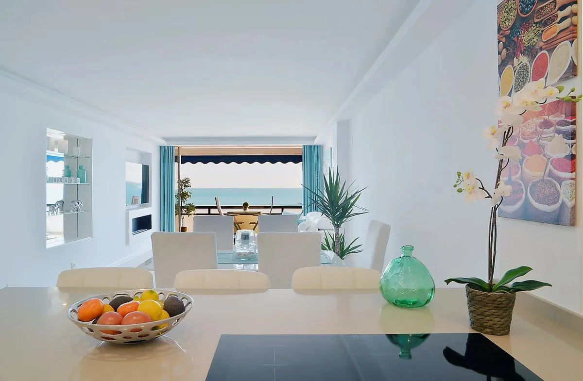 8516ef1b-f9e2-4250-b901-007804254fc2