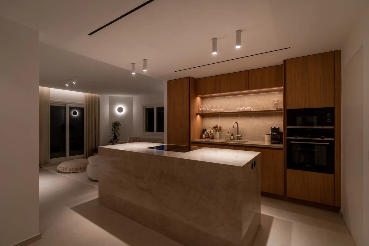 9161edd6-2625-40c4-93d6-c9766a65fcf9