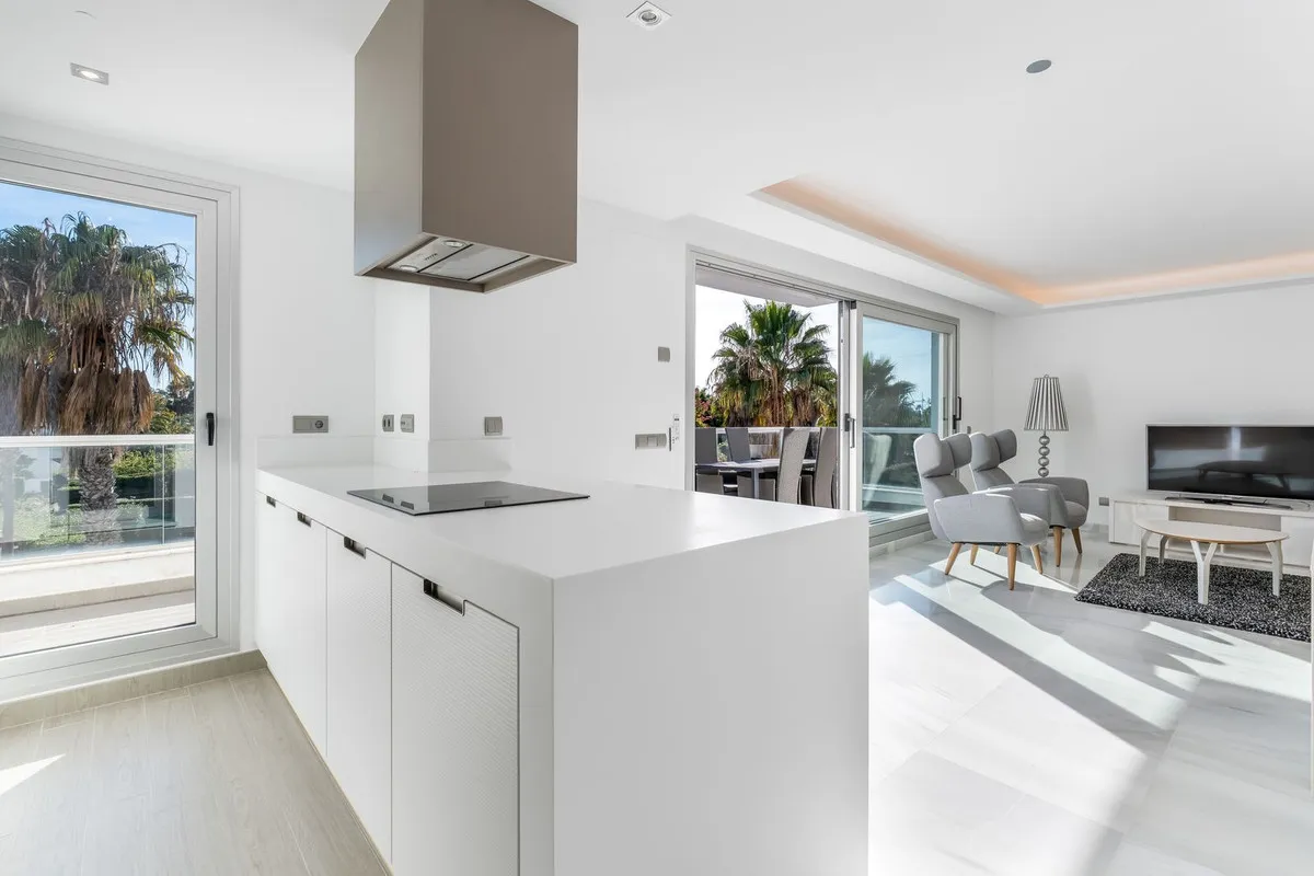 1f80f682-9aa3-4d2c-a835-d3ba9176abad