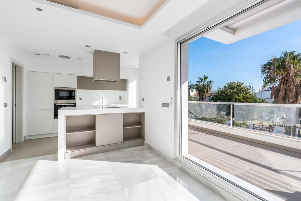 23925845-0bcd-43d5-aaae-8ba65eaf7c13