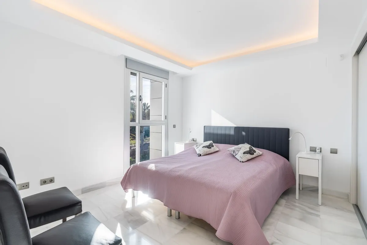 3d536592-6d3b-46b4-8575-9fedf0a12923