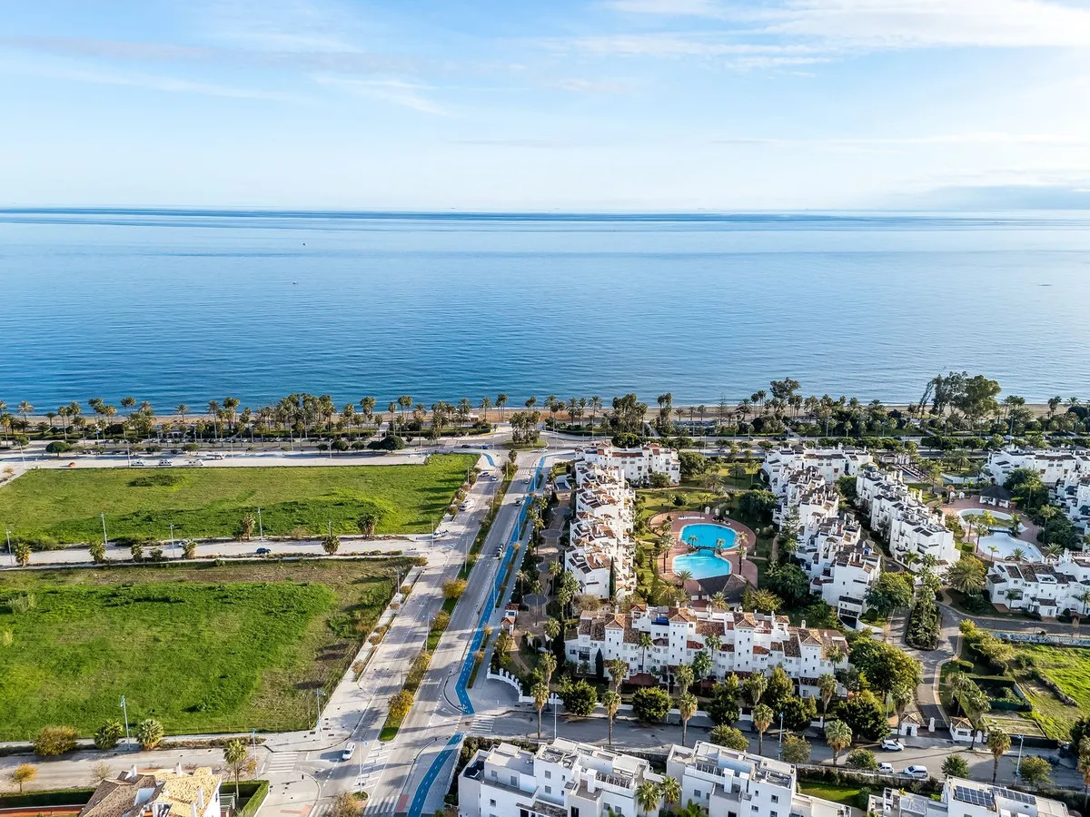 6967c00c-97e7-4197-95d7-4a3245e0f2a2