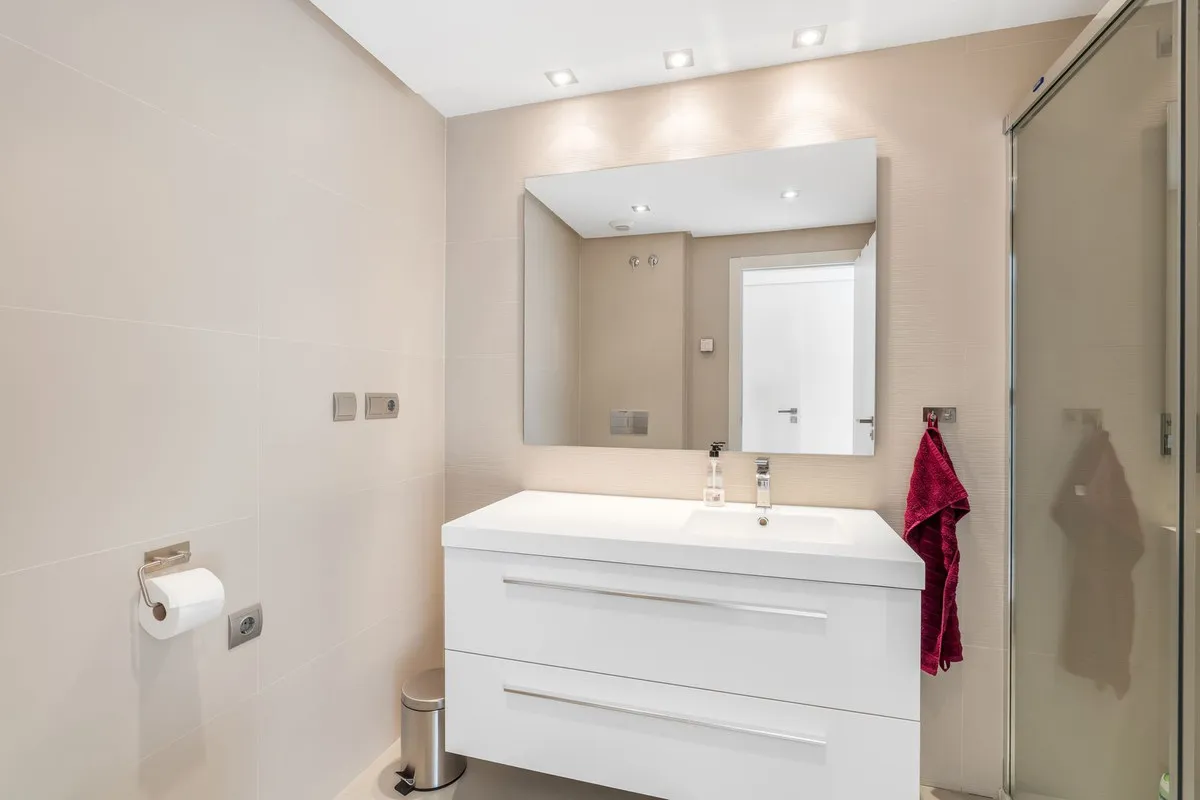 87fe9ab3-42e9-424d-8b96-d1fbd99f814b