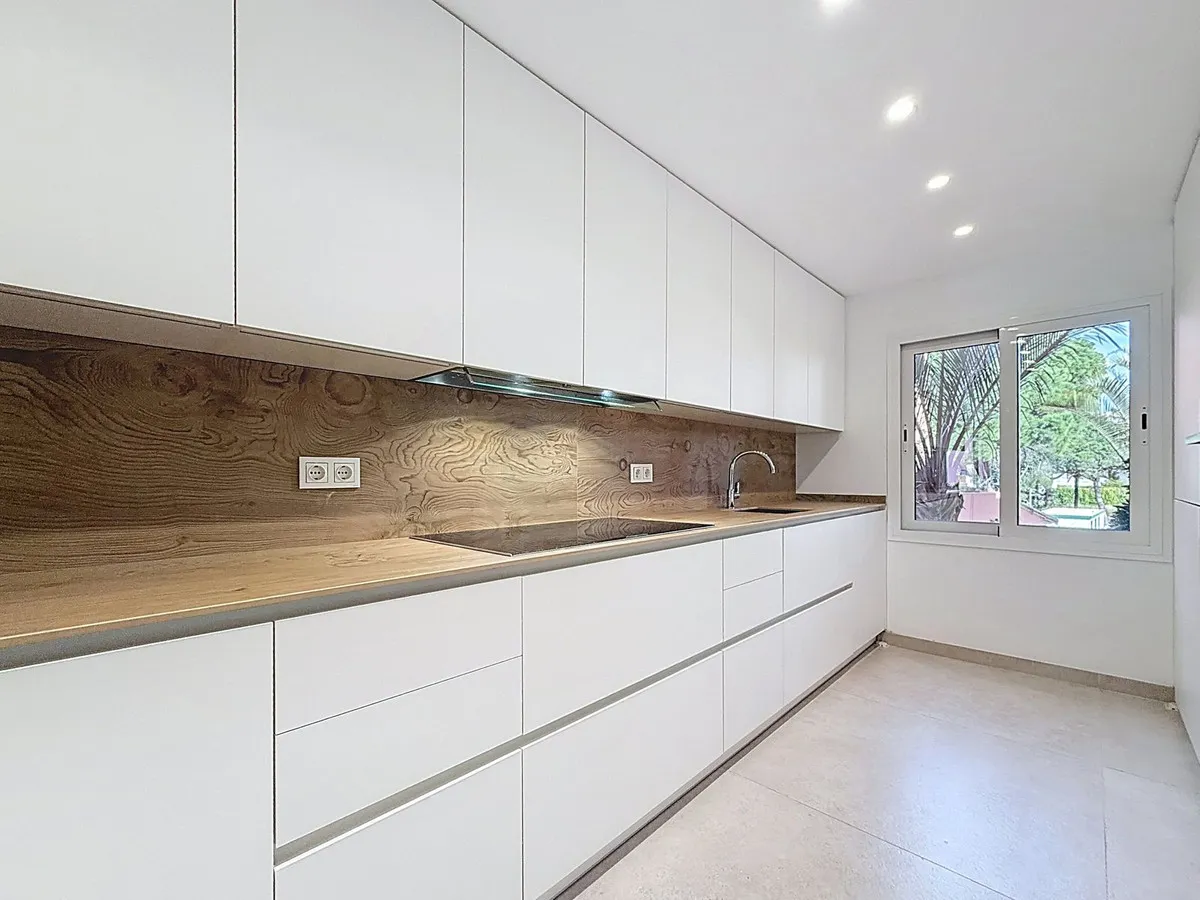 5a48493e-7695-42d1-9368-dd8cbe1e659d