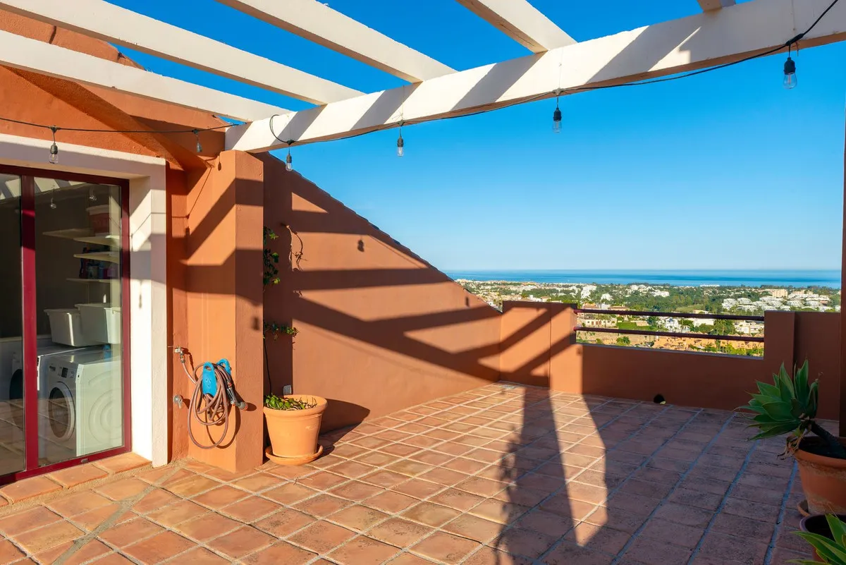 c2d9bd3d-19d1-404d-b6d2-7a56cd3f461b