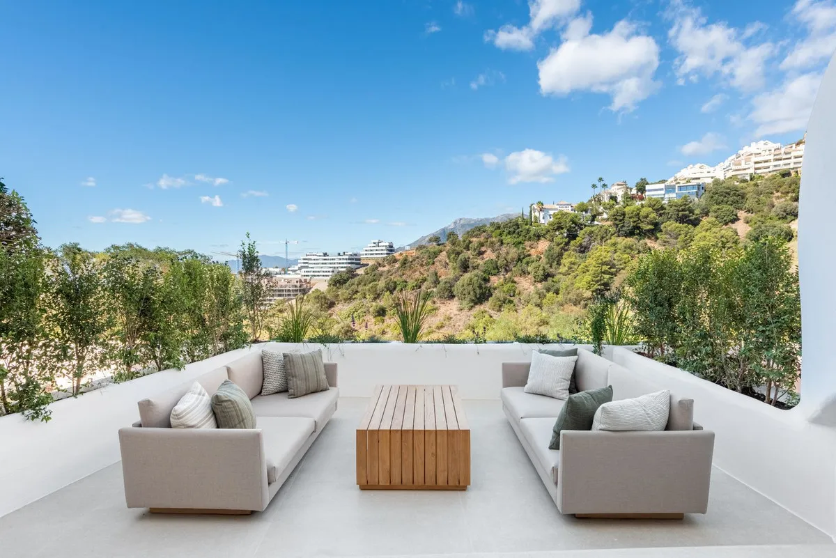 ee2980d5-ba83-46b2-ab92-20fc0f58082b