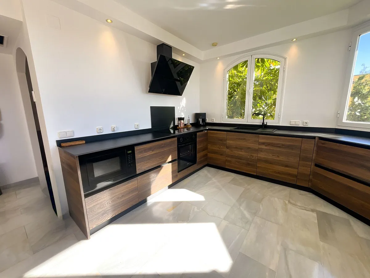 18d4d2a2-1a2d-4772-ae65-faf34016a62d