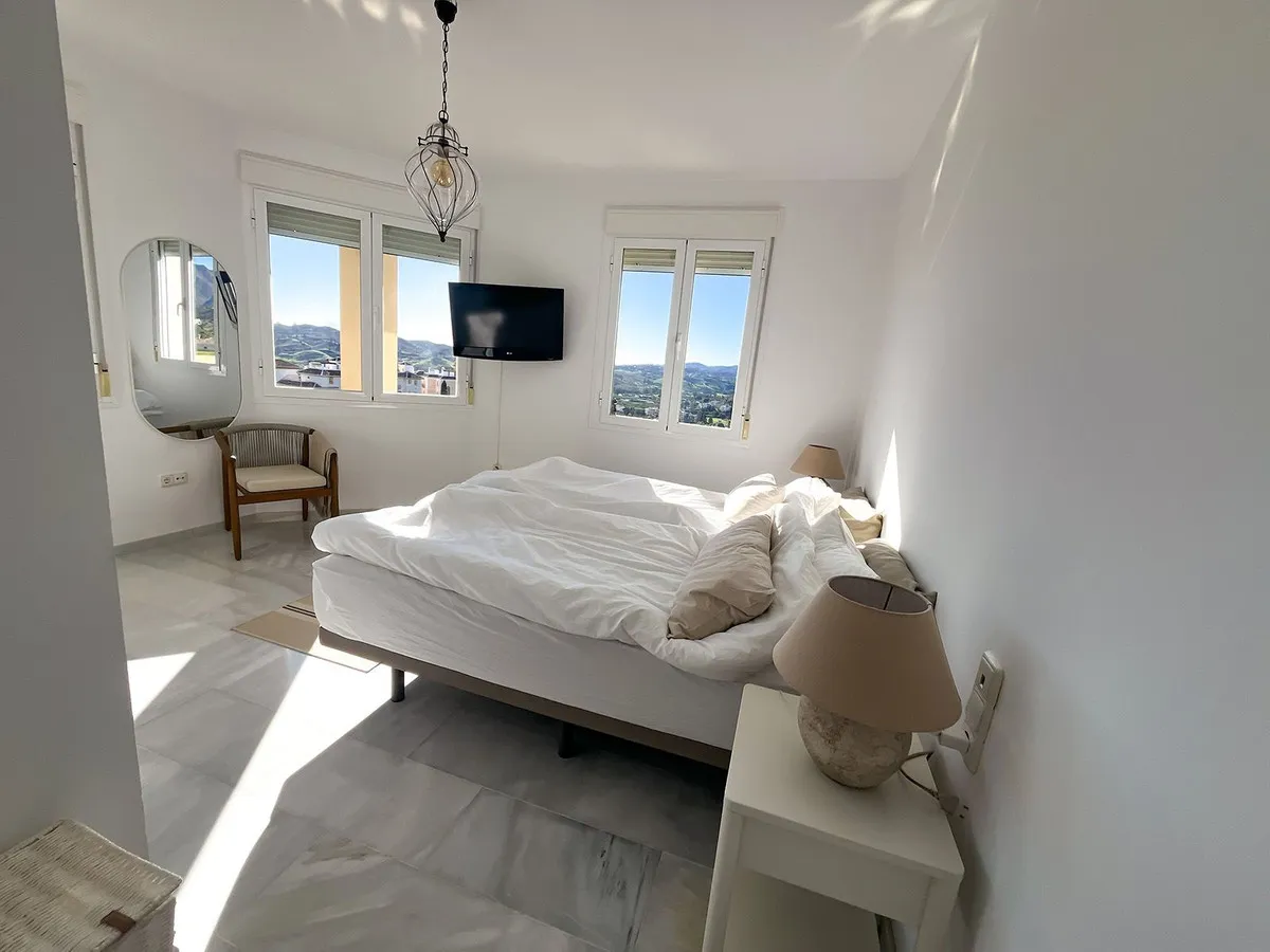 22e61552-d84e-42d2-bf00-ddfb1997f44d