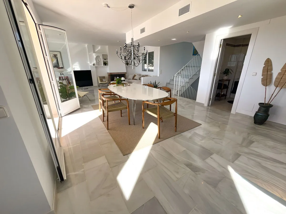 d77a96b9-ffd3-4aeb-af6f-ff09adadf555