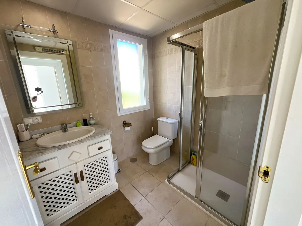 f4f774c6-009e-4db4-8133-7dbbd84e1fd3