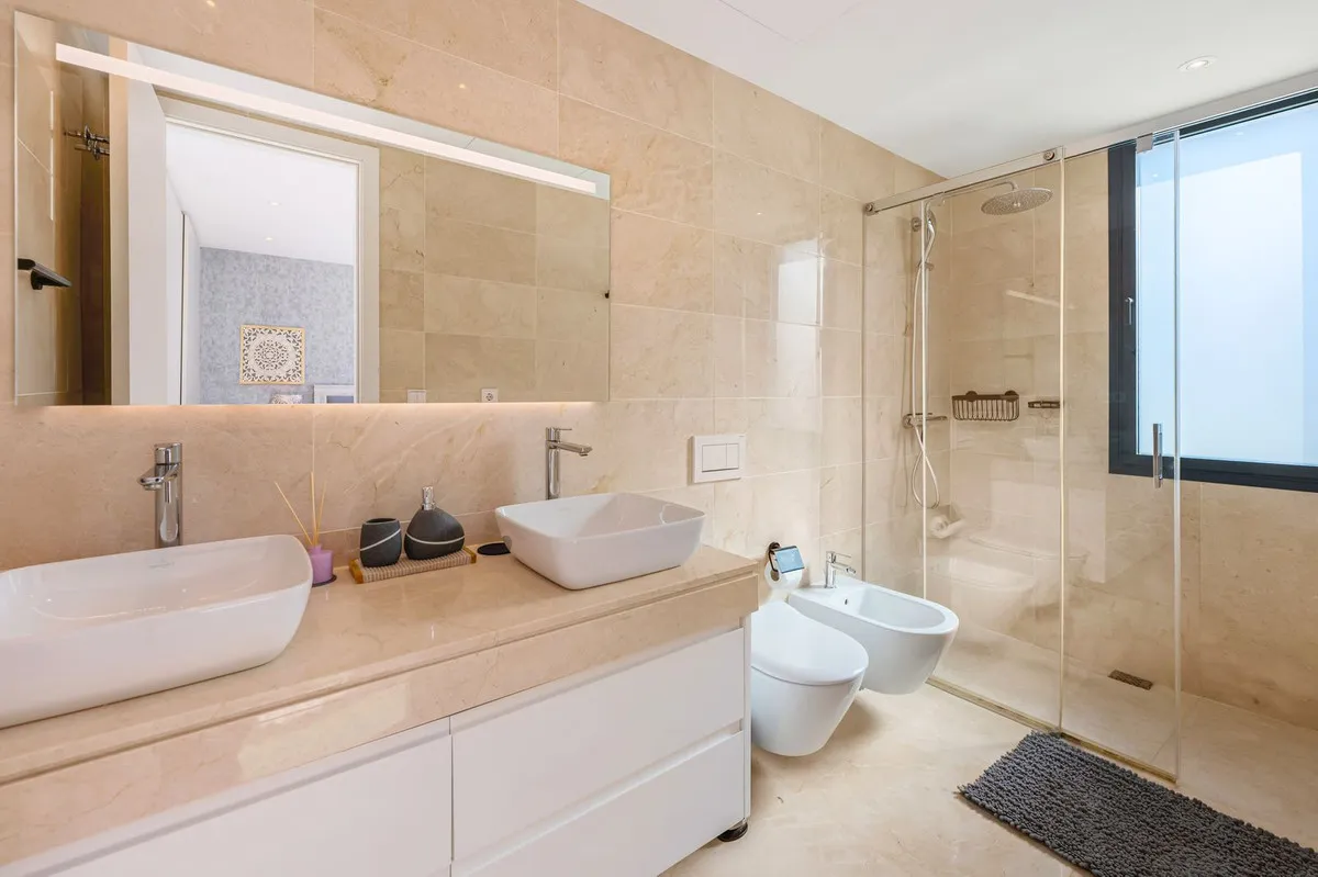 15348d24-4b5e-46ed-8bb3-65242f75eb76