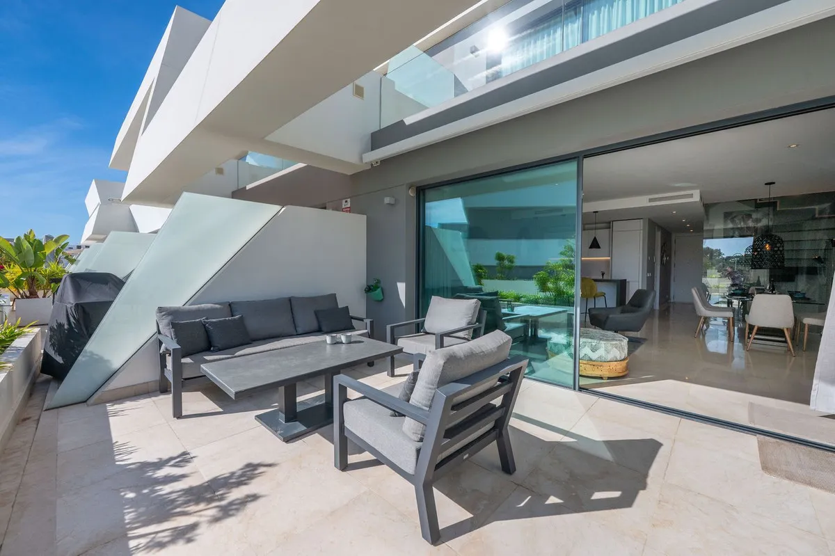 4b5359cd-f3c6-4fd5-a7bd-9c360427fb52