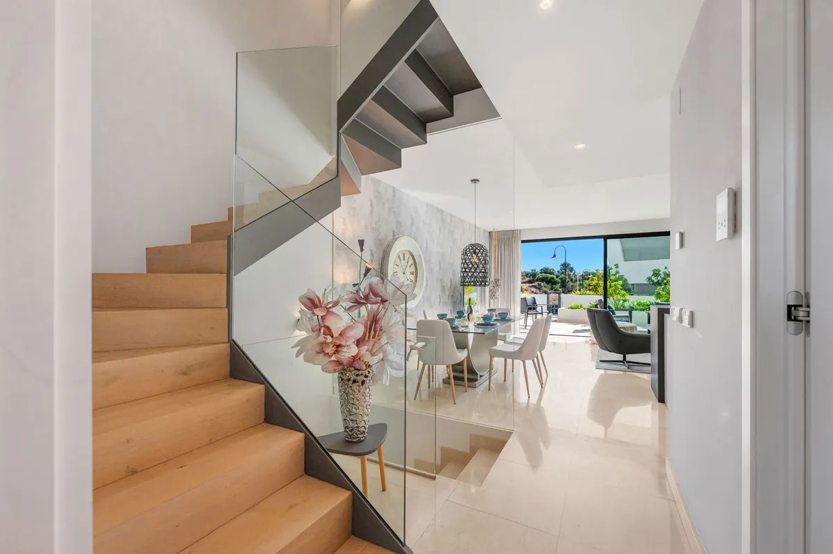 9d5d89d9-a012-4793-9cf2-09d2080c8975