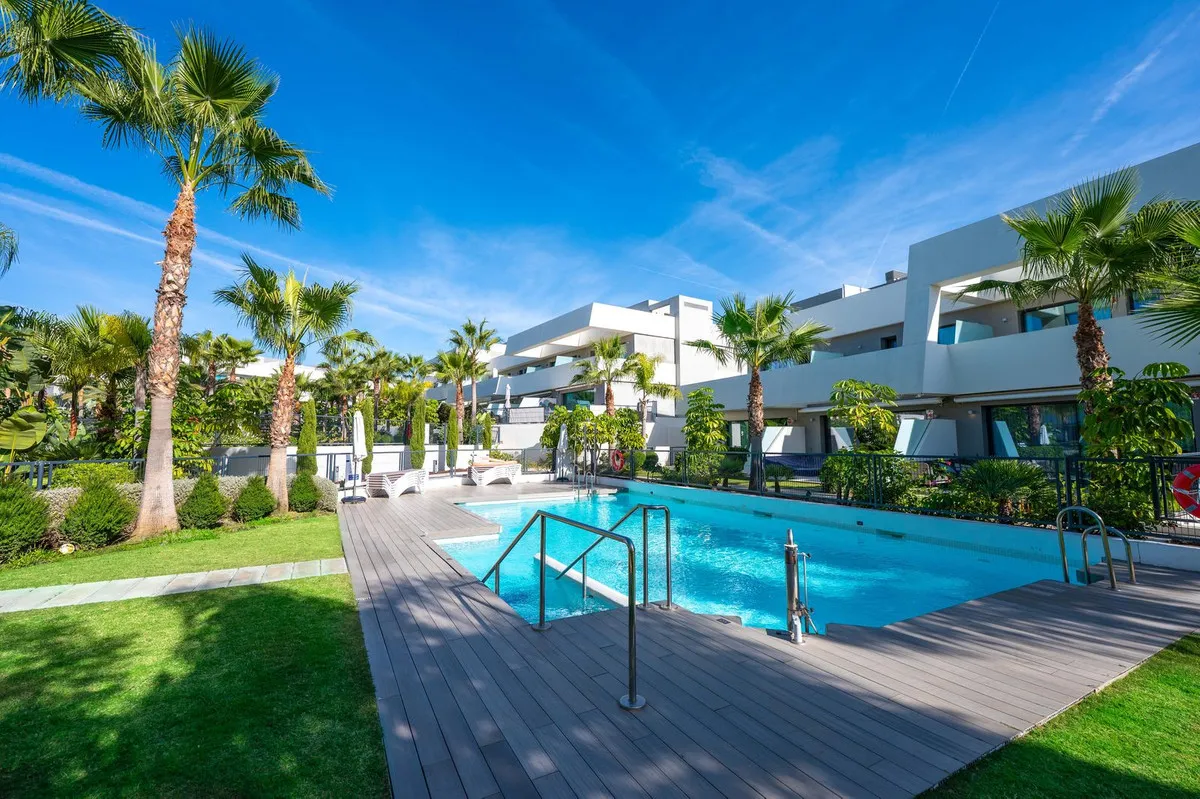 9daf59a8-cf43-4a5e-97df-b125fec33350