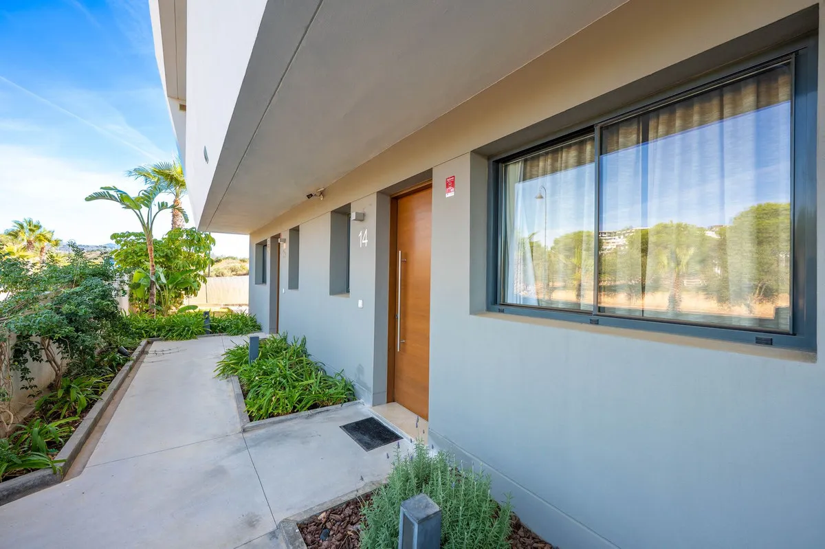 b84b3be0-06c5-4394-af5c-290ea3f8313d