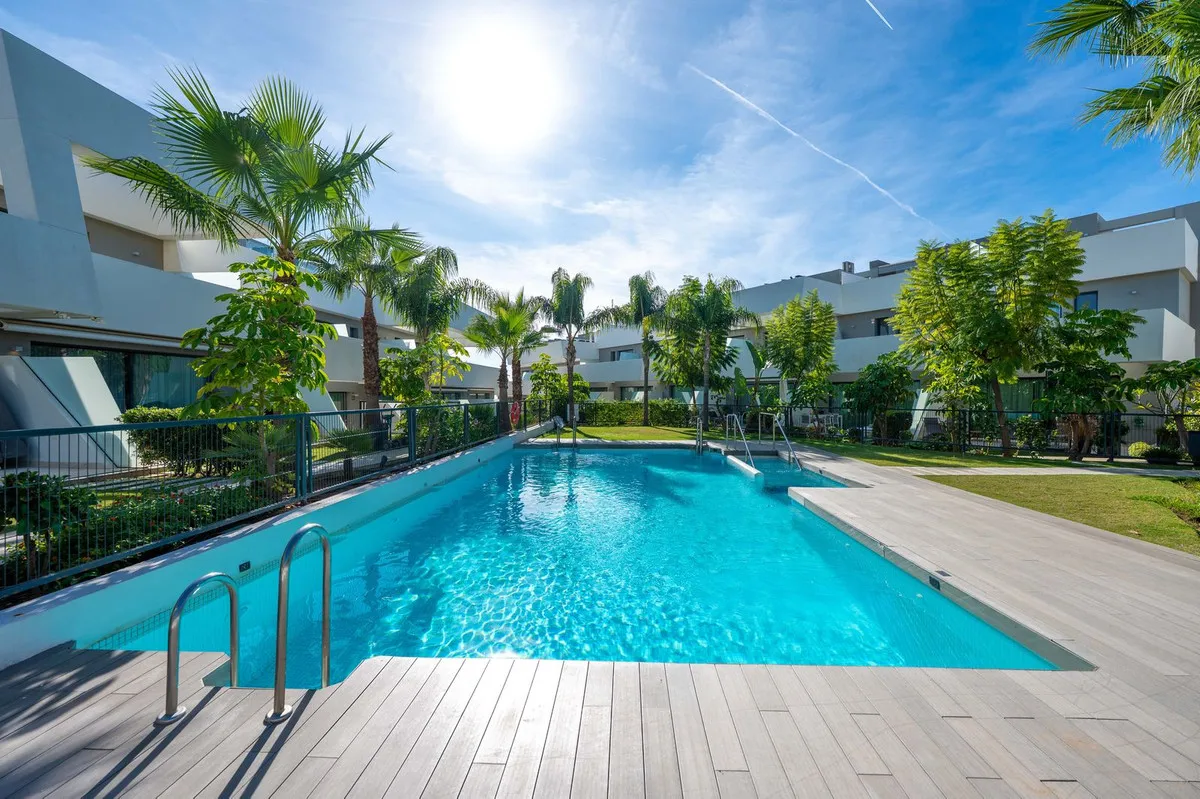 c309b6bb-9046-41b1-bbfe-8cc2694a07f7