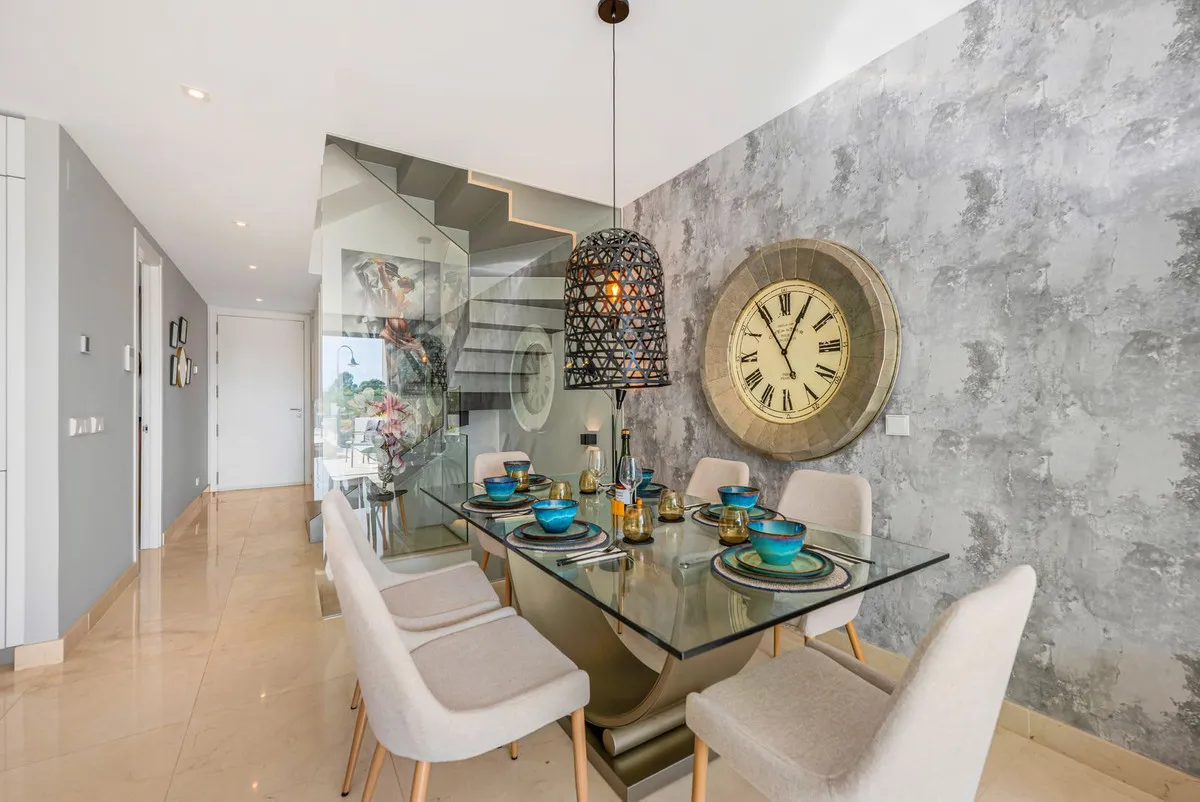 d32832b0-150f-4083-b84b-0a2fa379a816