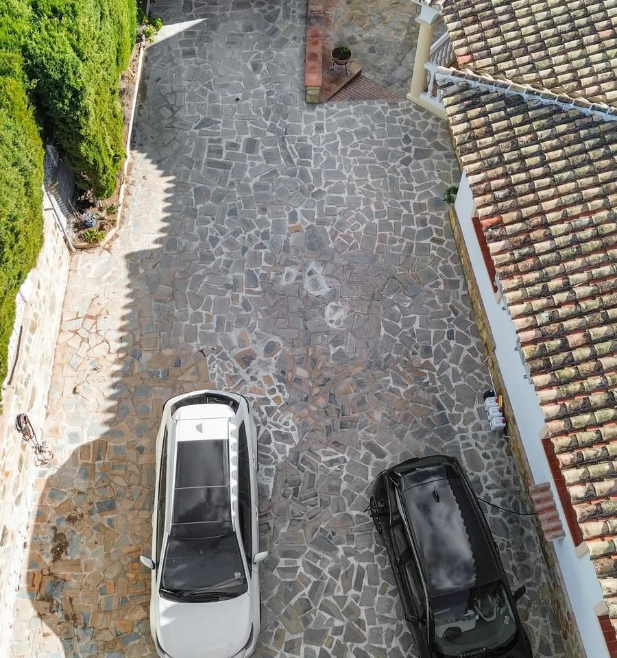 05d2110b-f24e-44a7-ae32-94d8fe1bf929