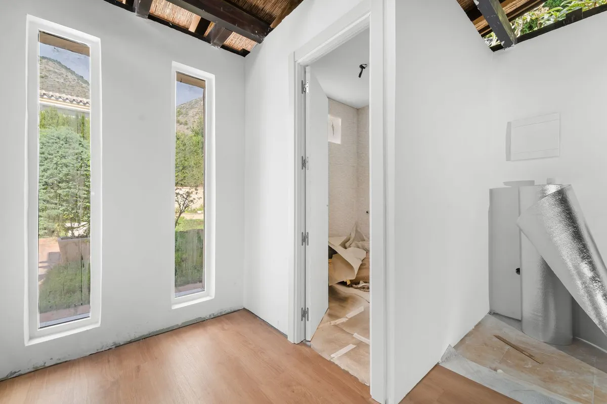 2f731fd2-36e5-4e3c-b9d9-b17a7403155b