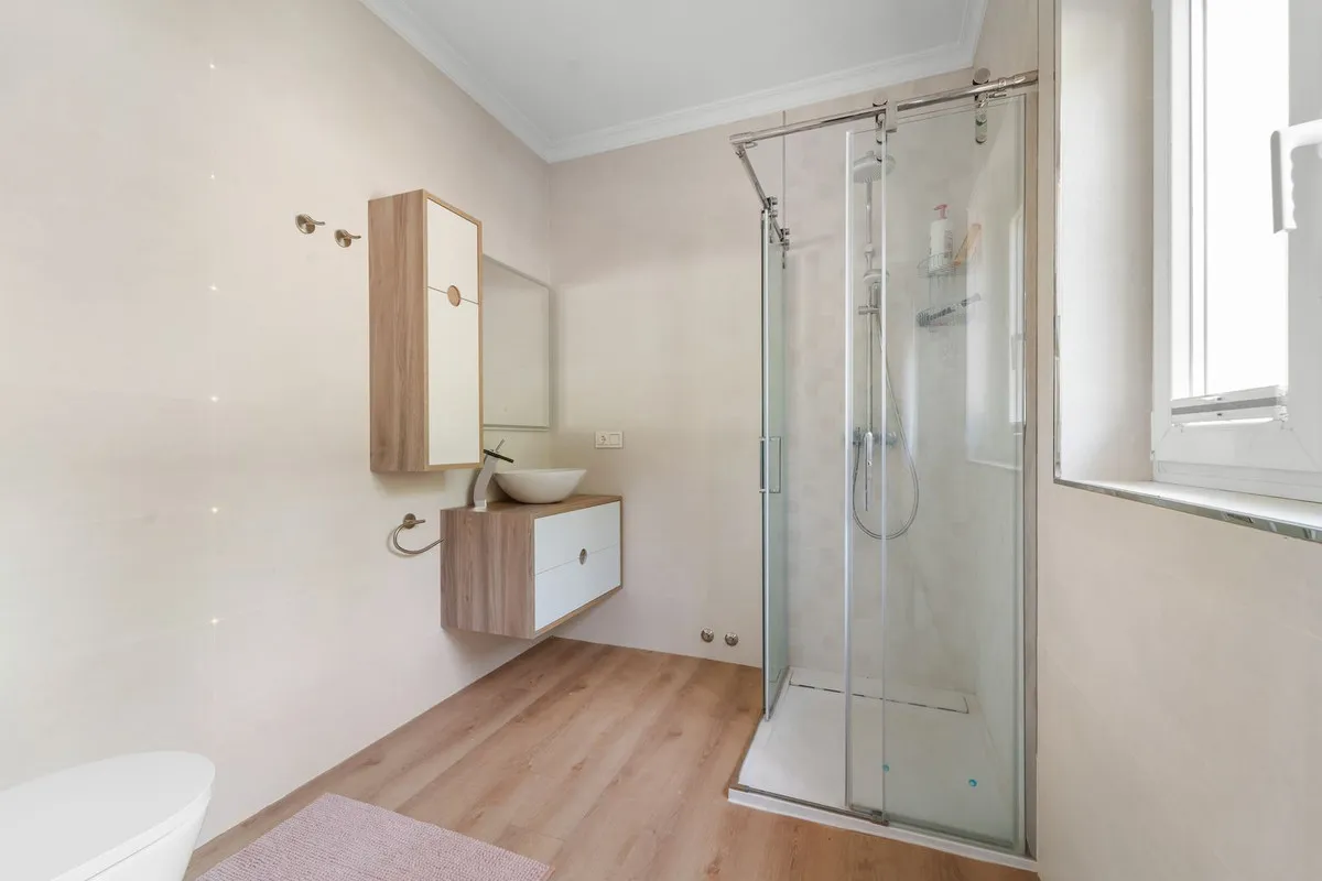 87afce00-c510-4969-b2d4-77a526a216df