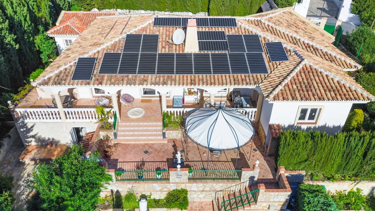 c7b7fe36-2762-42b2-94e3-eec774c52e13