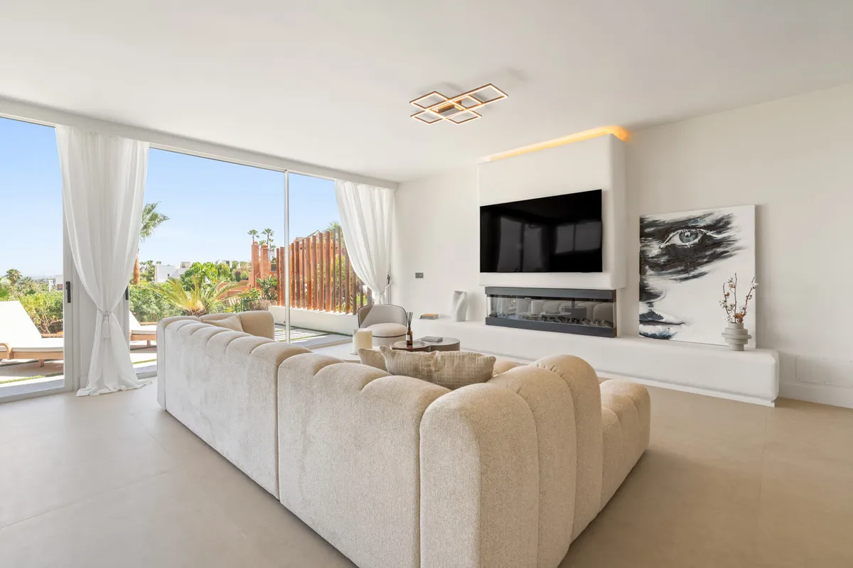 597c22c8-acdd-425e-a96c-3d9e35a45dc2