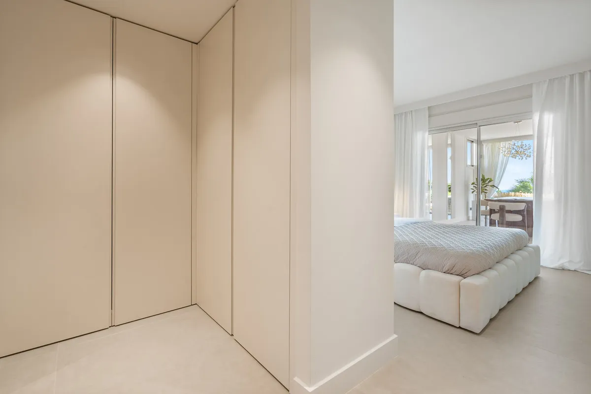 7d82d30e-ae42-4d6e-b27f-a80b1e9cbd72