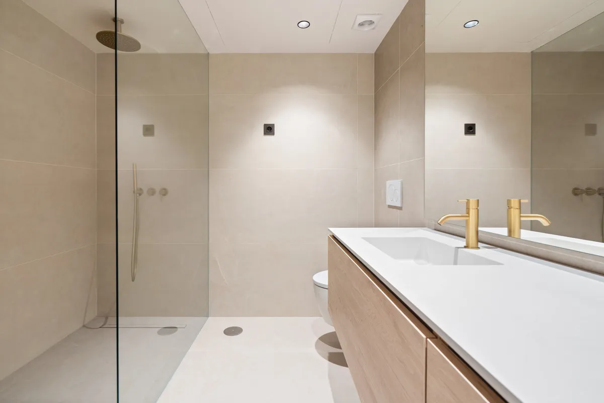 bc2a593f-3153-4f70-80ba-3a772c213383