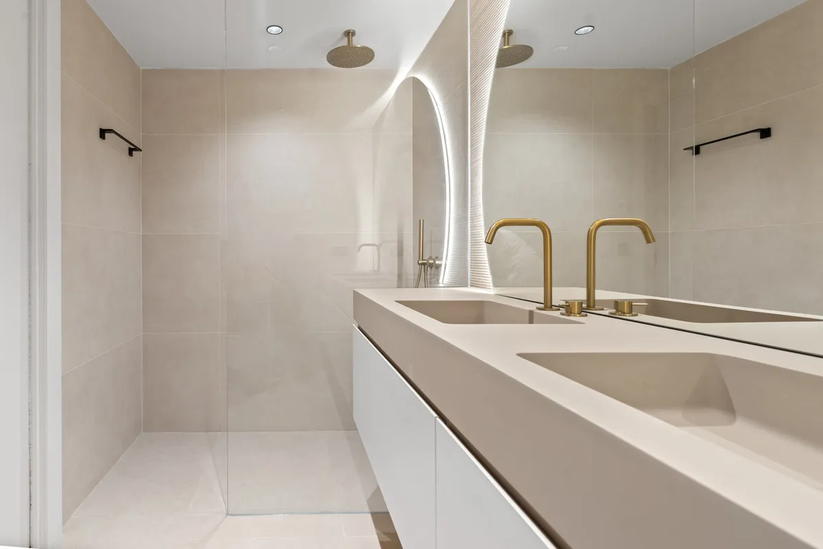 cd17a522-4bc3-4e94-a241-e8161d3d5da1