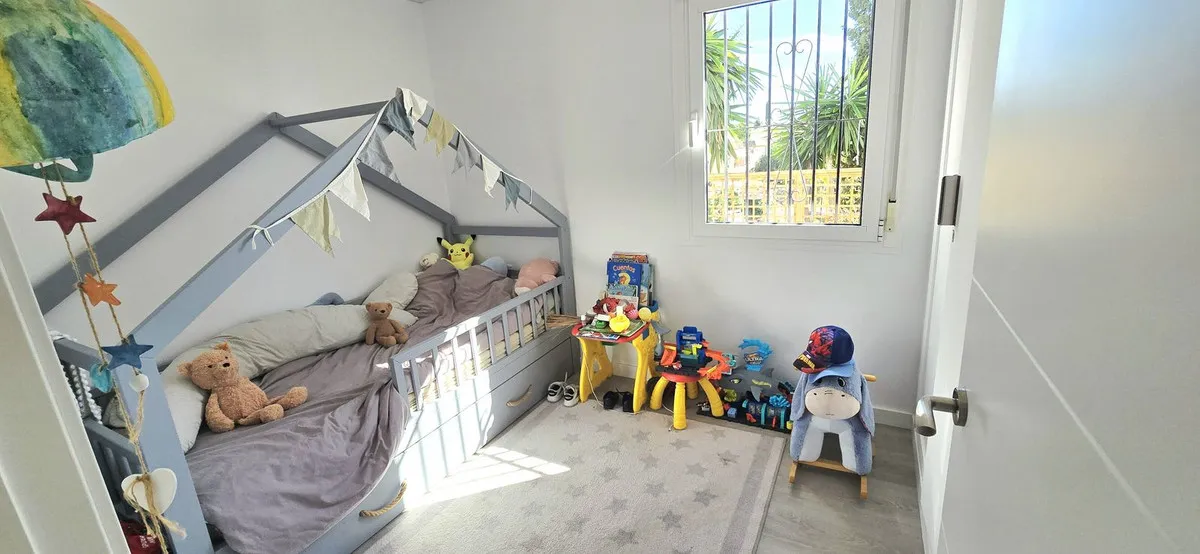 0d17d1ec-0f03-4a73-8c43-68daa8605348