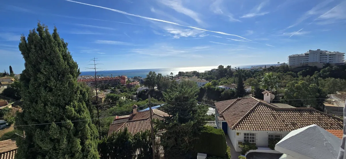 e96a8b2c-1228-4210-84ca-93b9618143c3