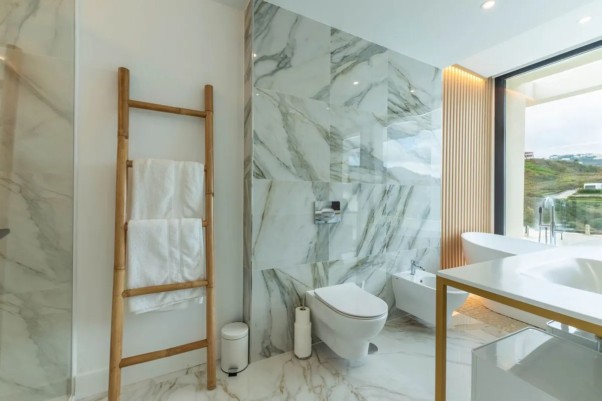 51b0b239-e356-43e5-84f7-eb8ba07cb00a