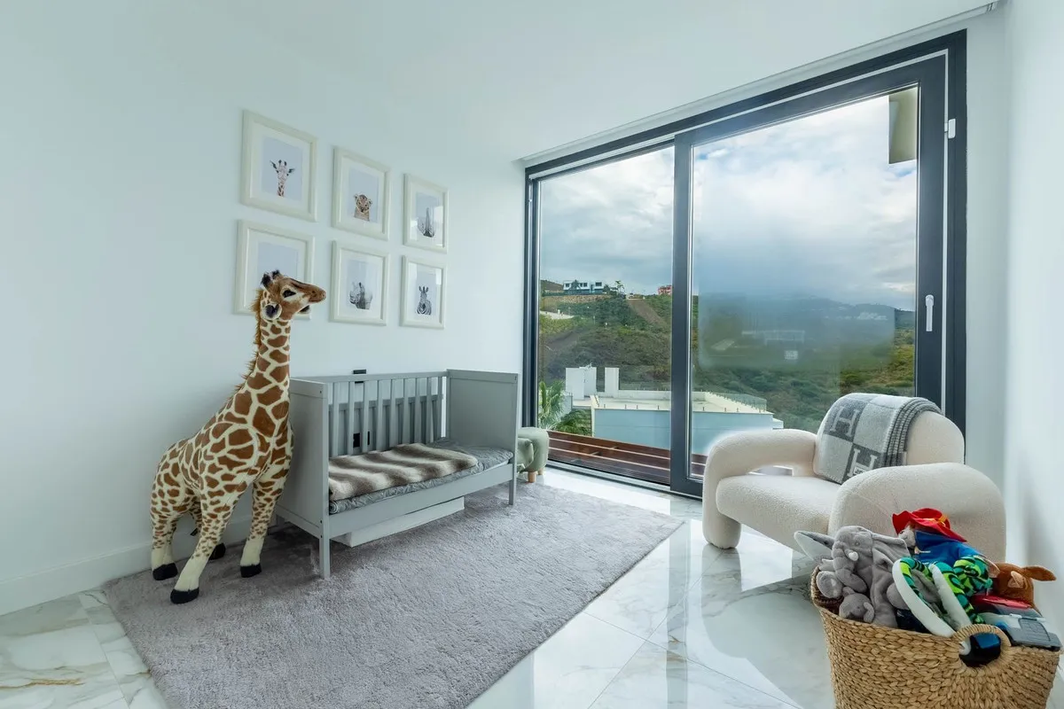 eff16336-6c93-4c76-9d30-459f39d74270