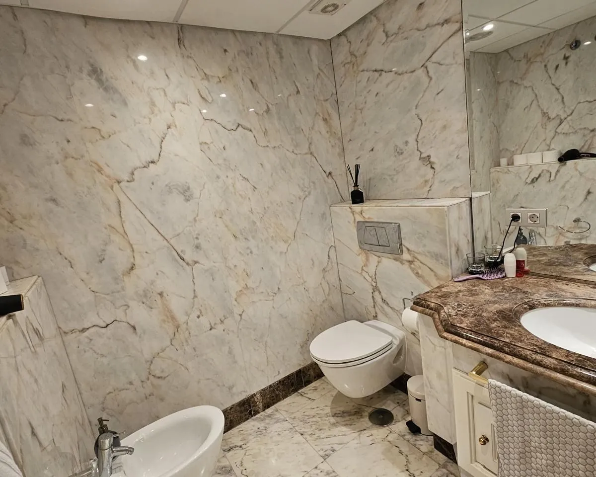 1eb22183-2ed3-4f23-8284-a6588cb38f49