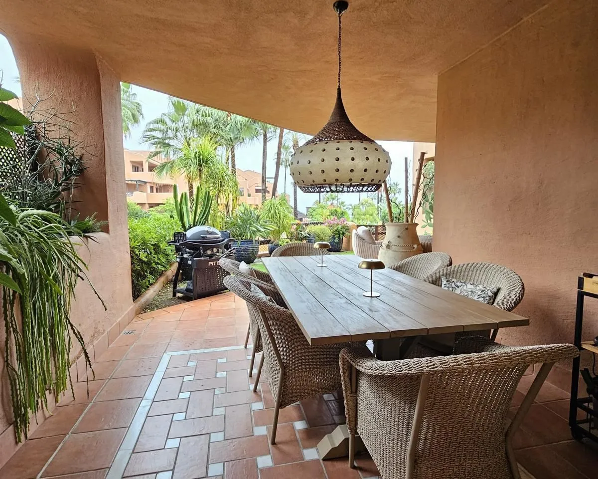 9fb7679b-d645-4859-aceb-06310e205e8a