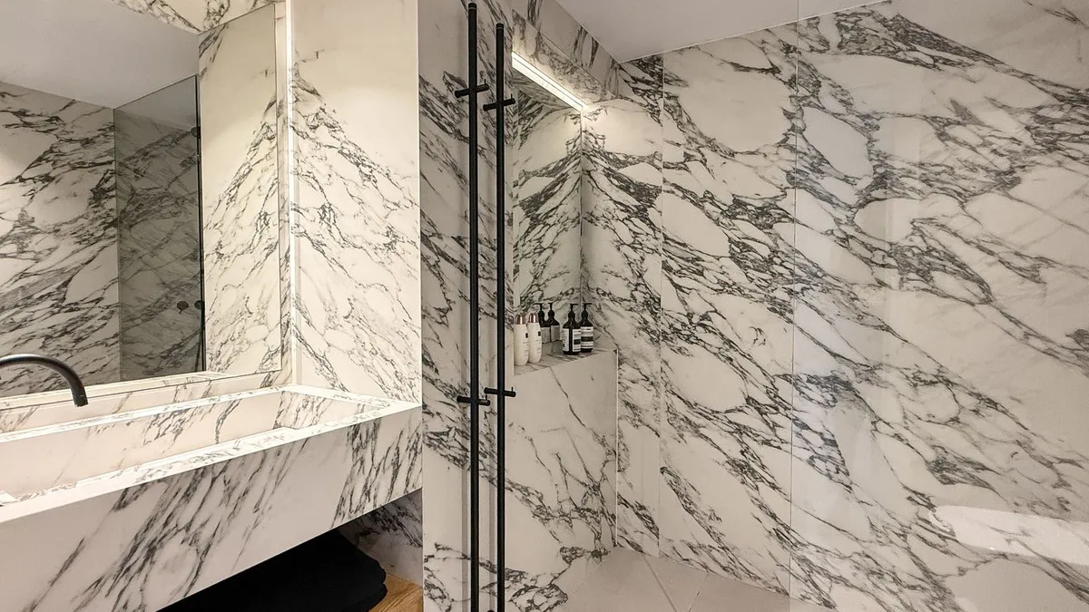 5a397771-9c4f-4939-b084-7b7192c284c1