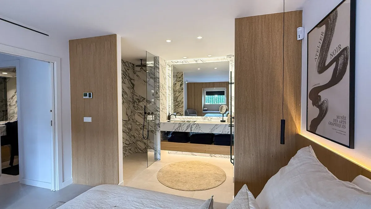 e1502493-a80e-48f5-bb92-61622ff0cd23