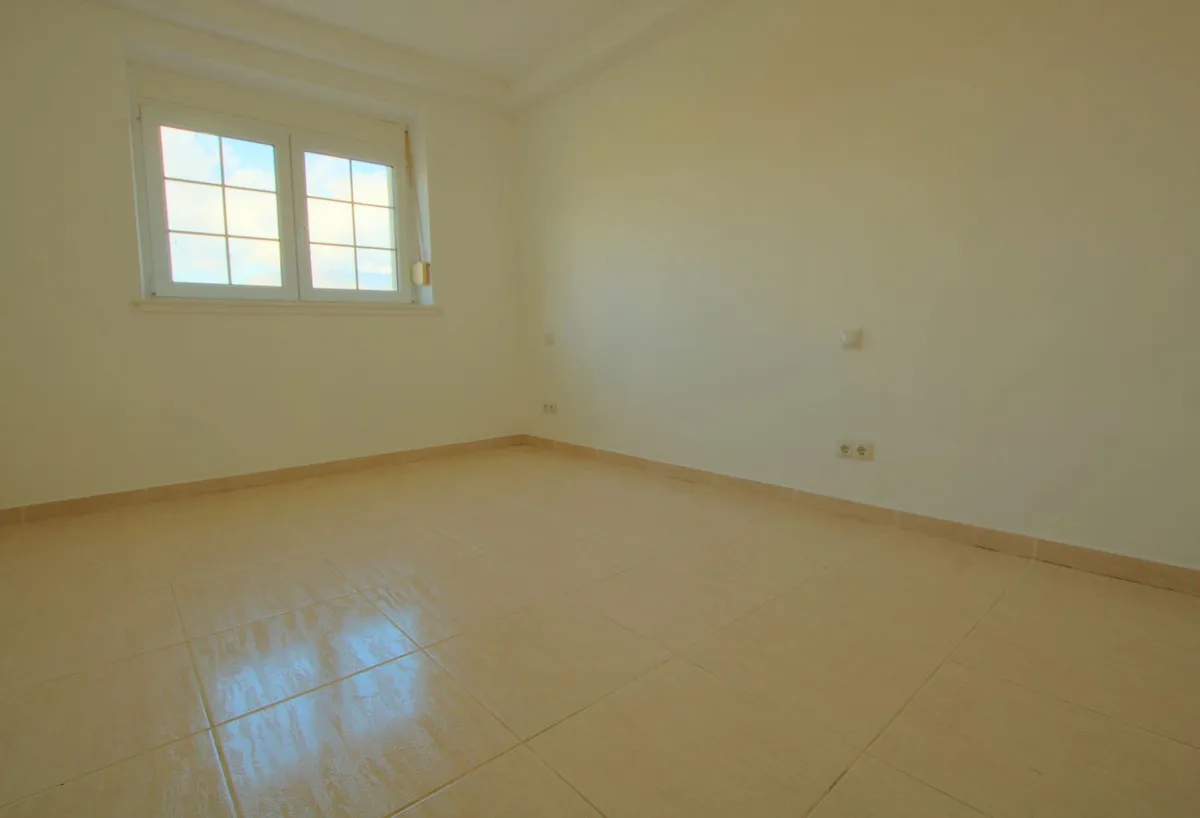 12712587-6328-4d05-b9dc-d28a3c0dd062