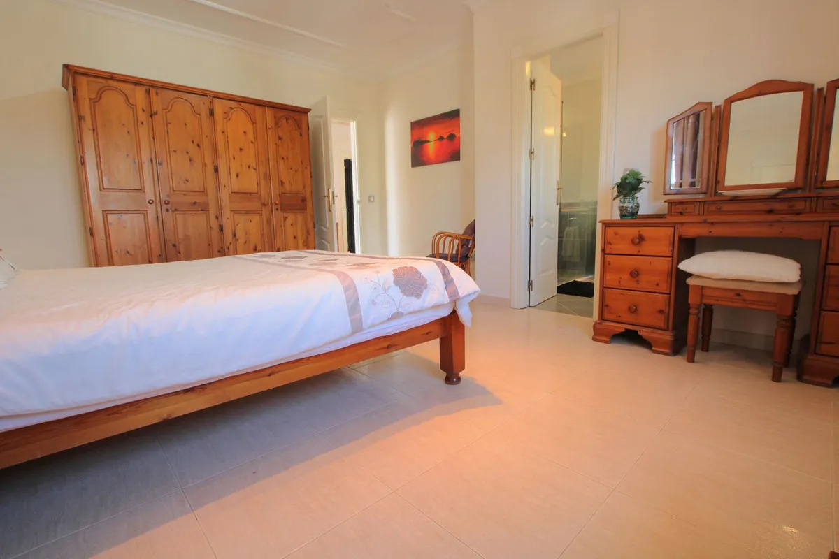 8099a3bd-86b3-45dd-93a4-b46f751a0a6c