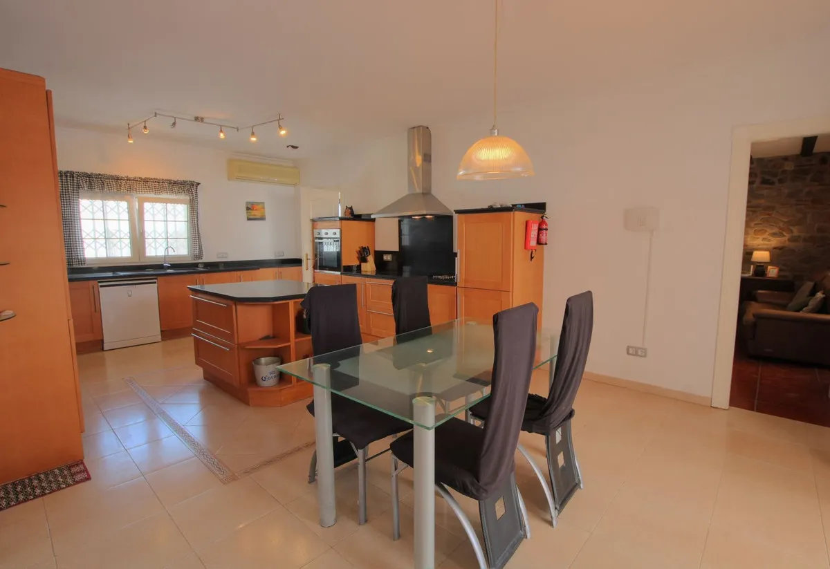 abe3bf2c-9940-4c1e-aa07-9d7e292578b1