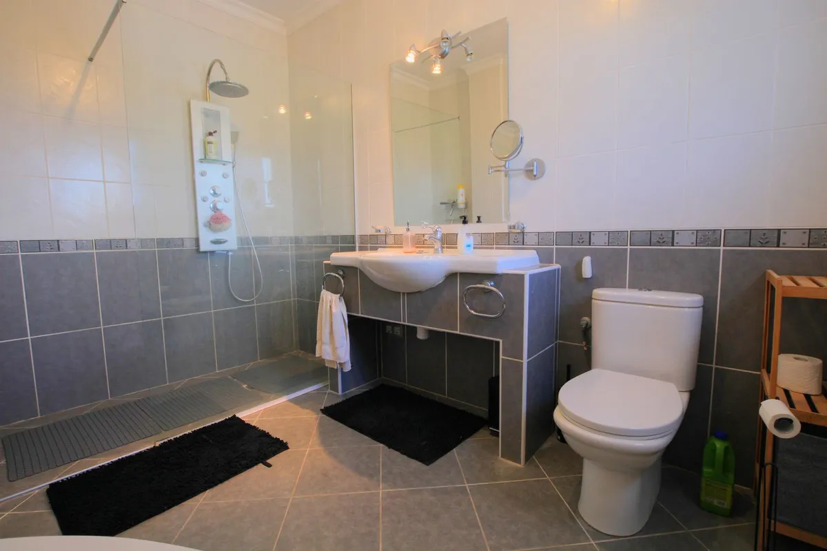 dbf4da9d-fd95-4be3-8298-6b95496af509