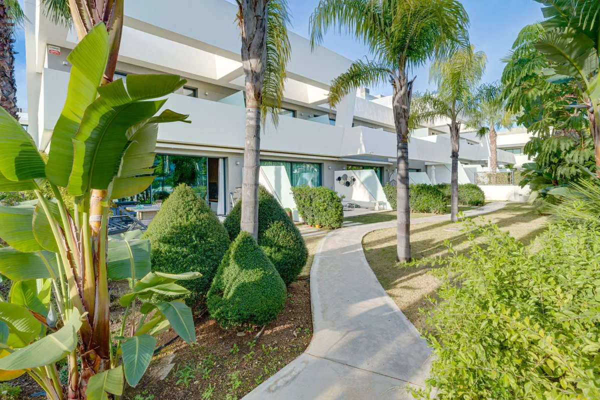 d177c3fd-0fcc-423f-a090-d25fadcba87d