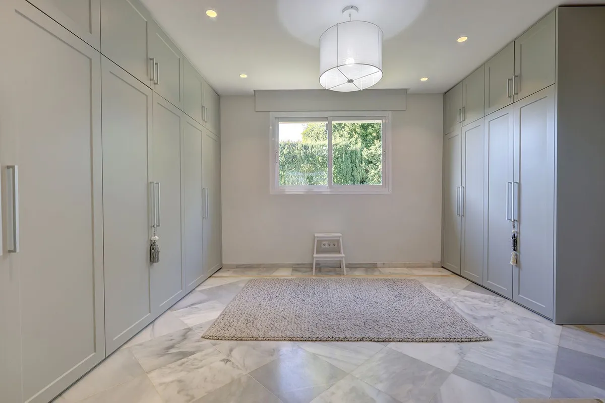 05d41c6c-487a-44aa-bcd2-4727b733bcf2