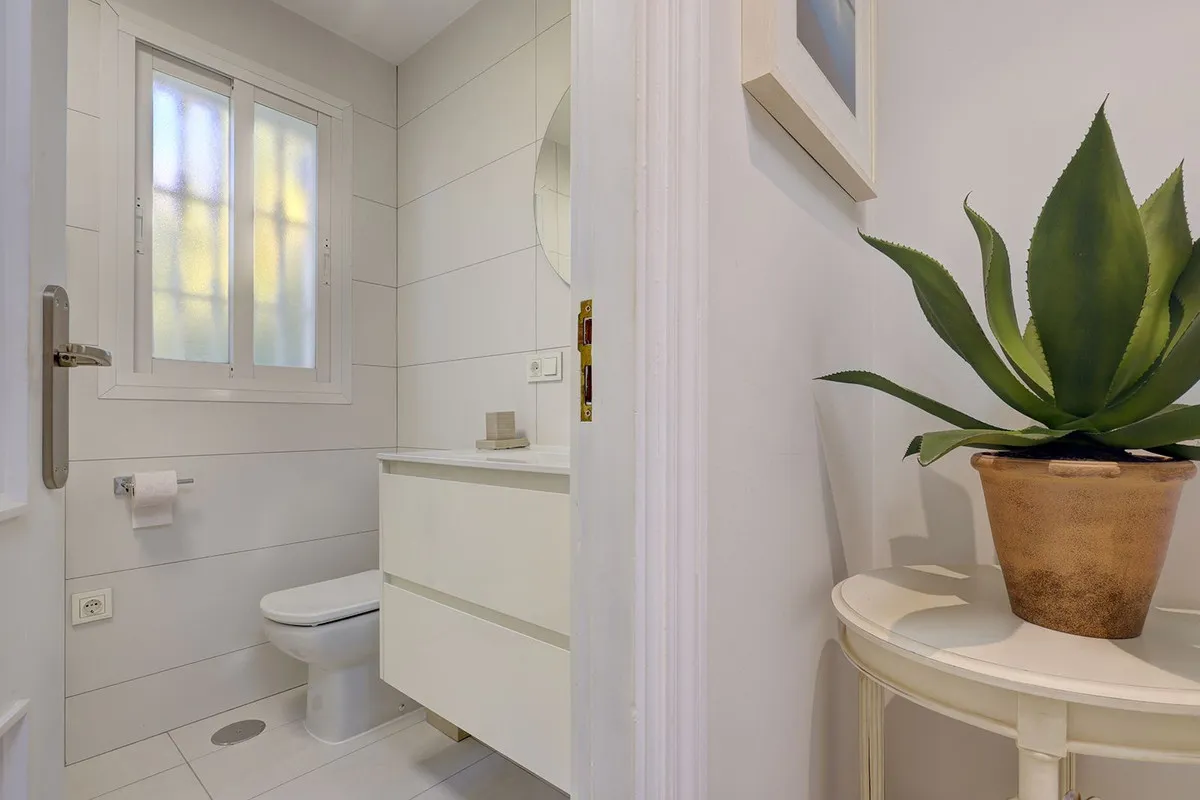 4a9333ba-fbe9-4adc-b332-b42240a1ffa1