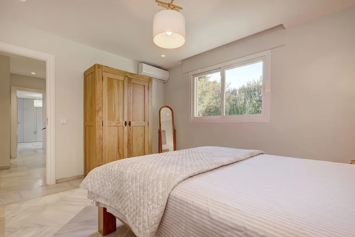 5f261570-8aca-4f1f-8a8f-bd6ddb335483