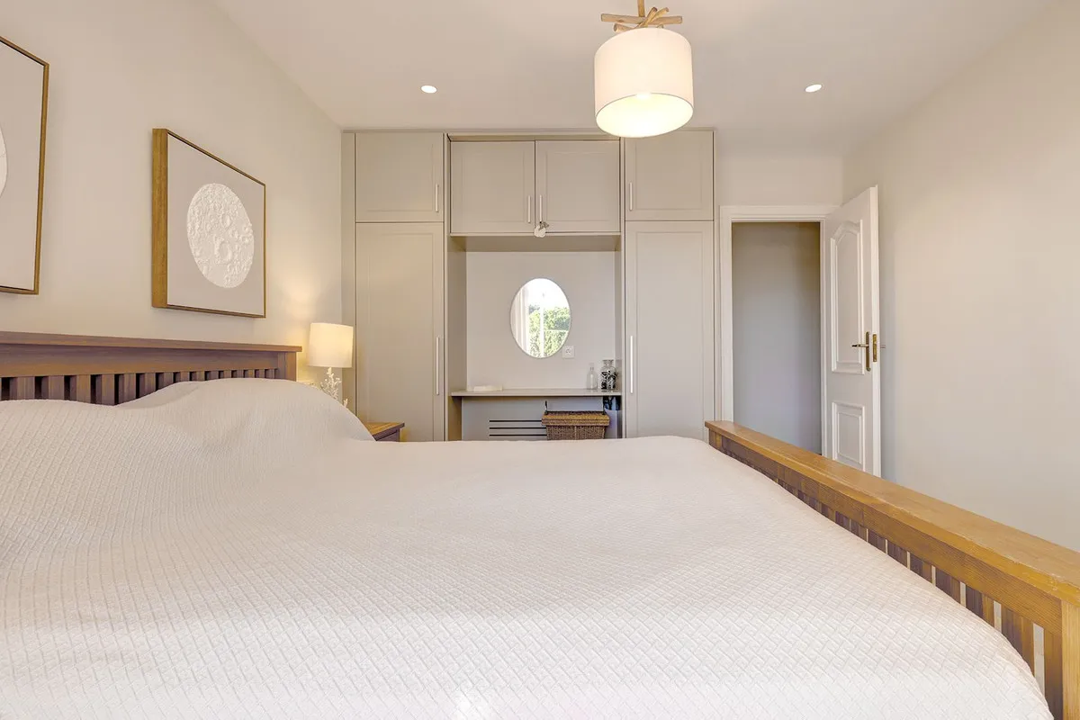 6c7cc341-a013-4c79-85aa-232db27d7991