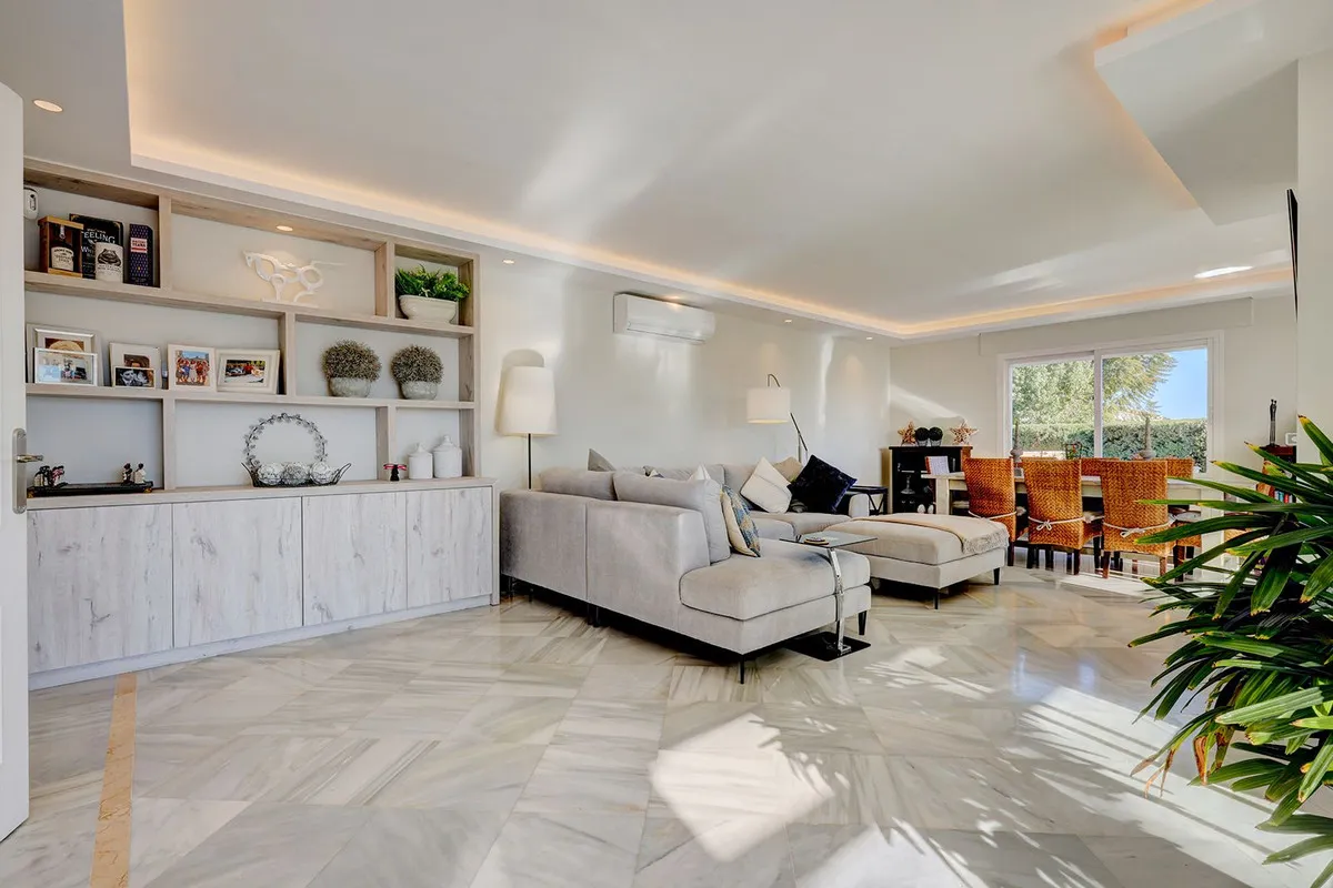 abd88f49-5a24-4b95-86c8-eae28540b2c0