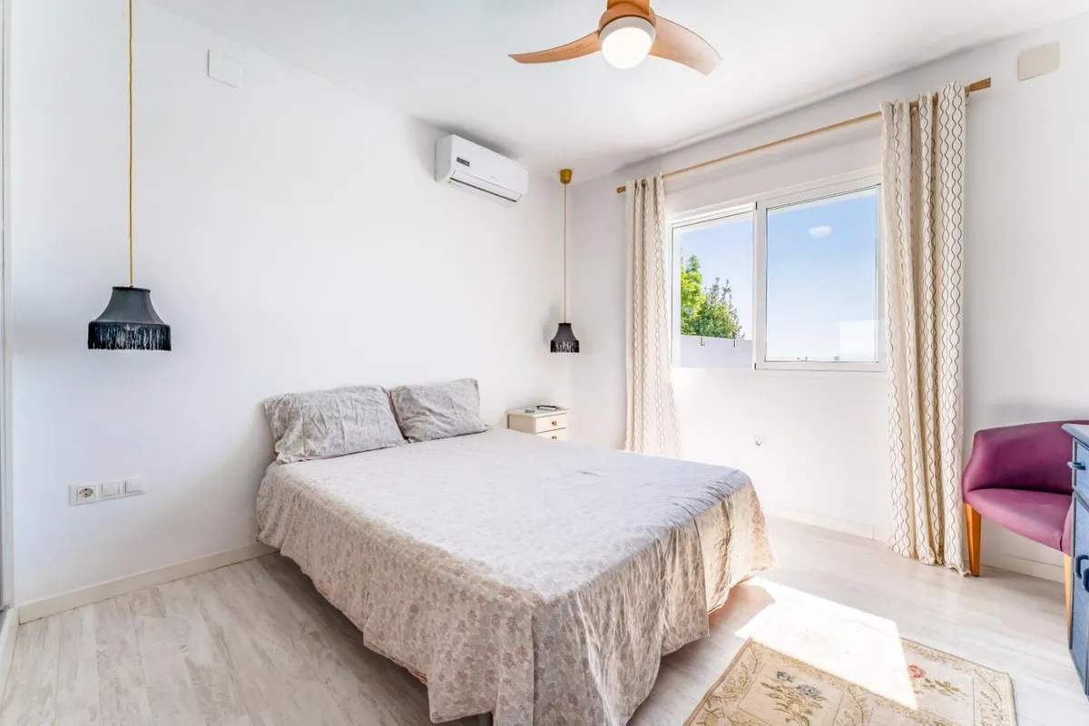 b08382b4-fa9e-4cc3-8953-d607d87ce789