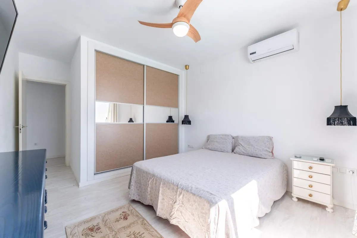 d42bc3b3-0882-42e2-8a87-cac0673eb93e